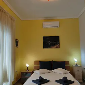 Apartment A&b, Néoi Epivátai