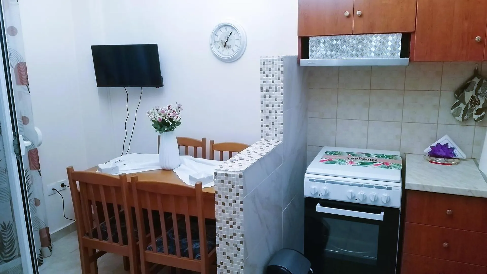 Jordan'S Neoi Epivates Appartment By The Beach نيوي إيبيفاتاي 0*,