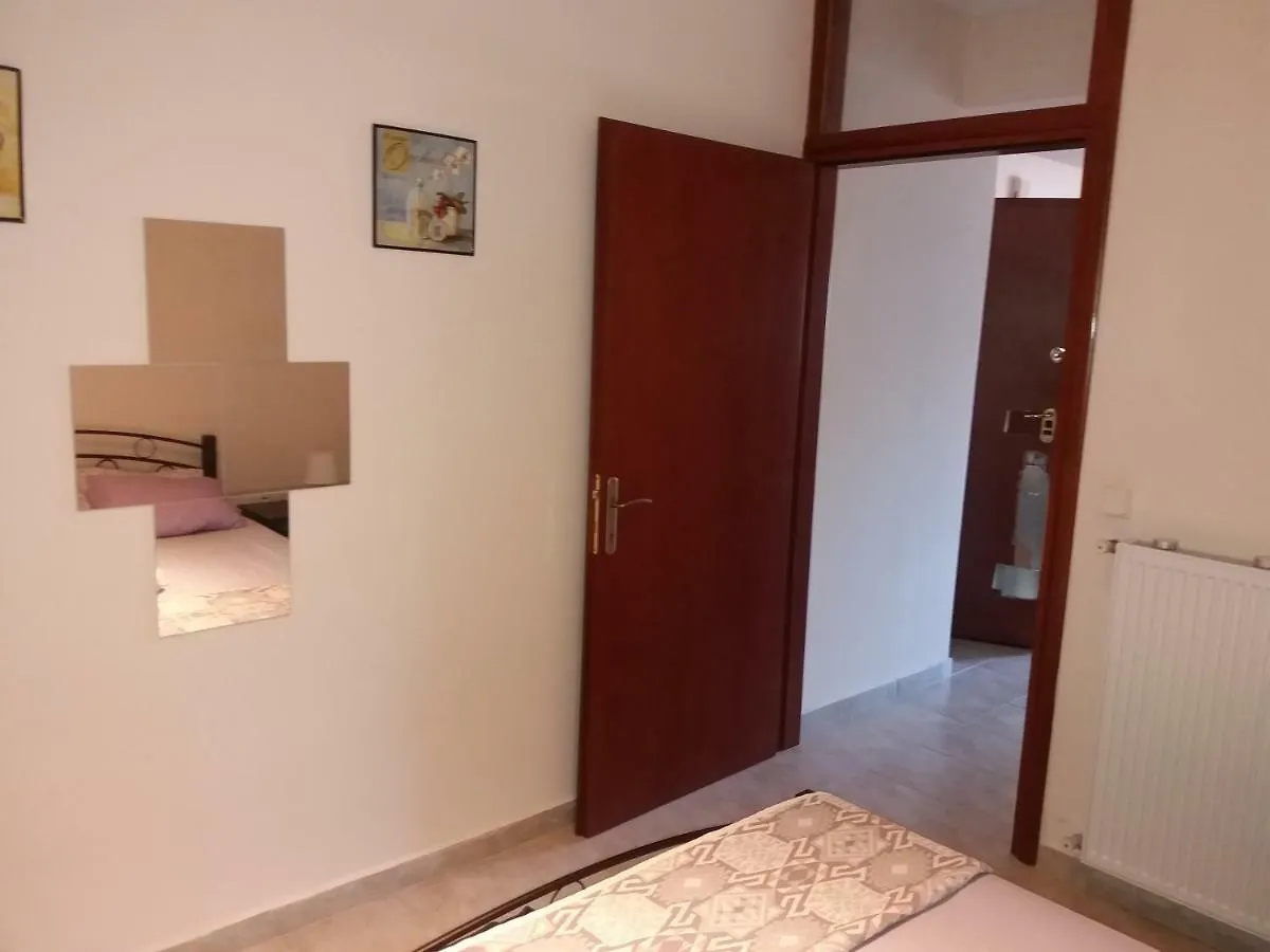 Jordan'S Neoi Epivates Appartment By The Beach نيوي إيبيفاتاي